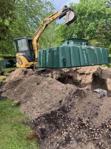 septic9ecoflow-tank septic tank ecoflow backhoe installation